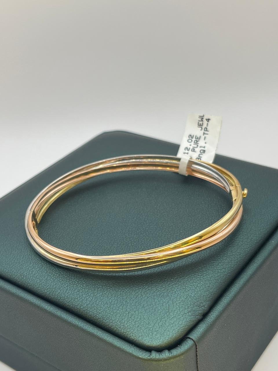 Classic large earrings