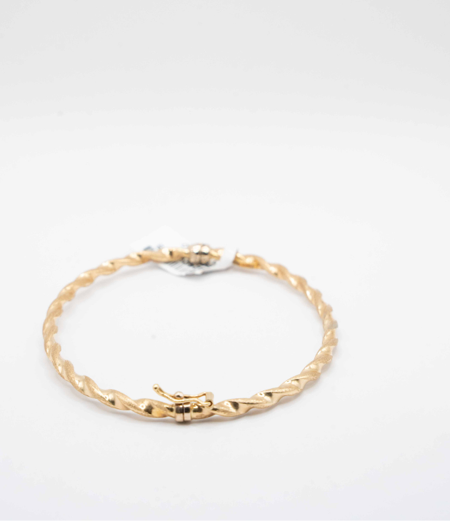 Hinged rop twisted bangle